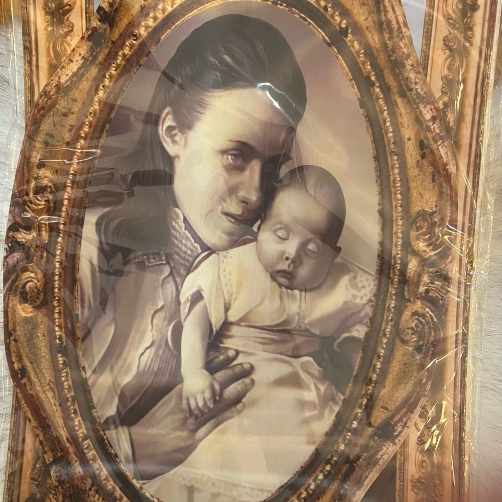 Halloween Decoration- Spooky 6 Pack 3-D Portrait Horror Party!!!!😍😍😍 - Picture 6 of 6